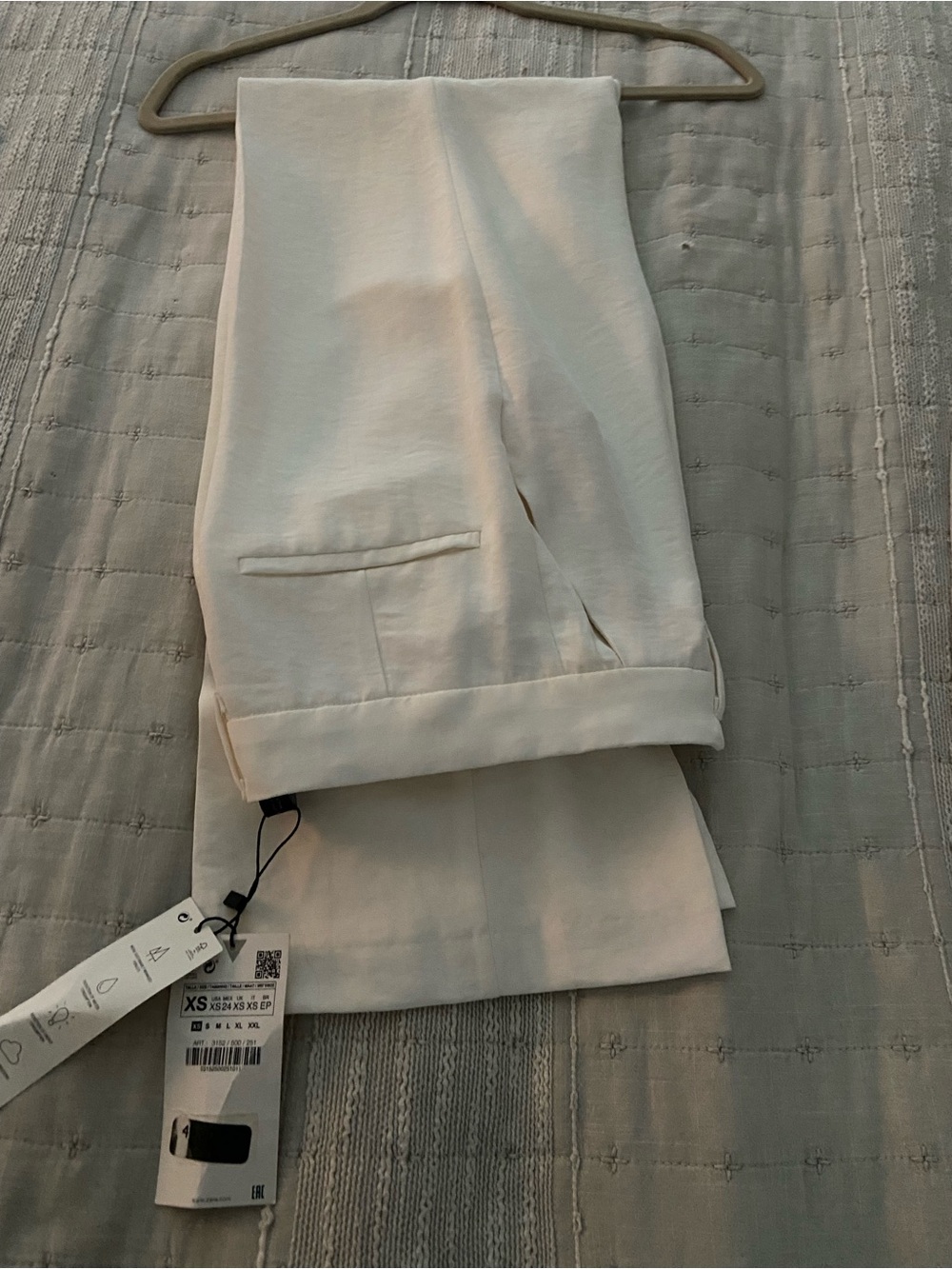 Zara Cream High-Waist Trousers with Branded Tag